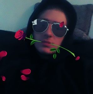 Meet your Posher, Seth